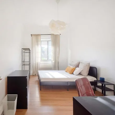 Rent this 1studio townhouse on Botequim do Rei in Alameda Cardeal Cerejeira, 1050-215 Lisbon