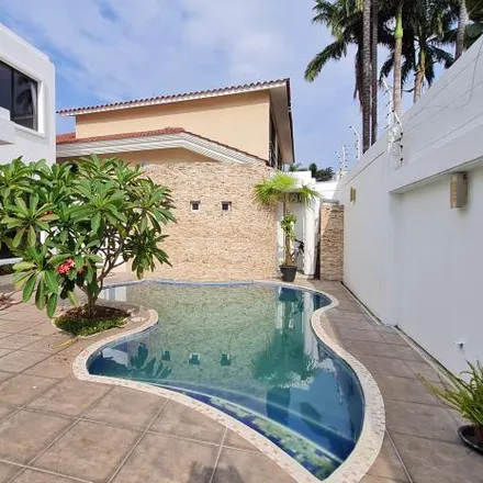 Buy this 4 bed house on Avenida Samborondón in 092301, Samborondón