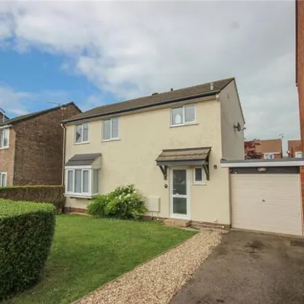 Rent this 3 bed house on 8 Samian Way in Bristol, BS34 8UQ