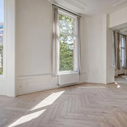 Rent this 4 bed apartment on Valeriusstraat 109-2 in 1075 ER Amsterdam, Netherlands