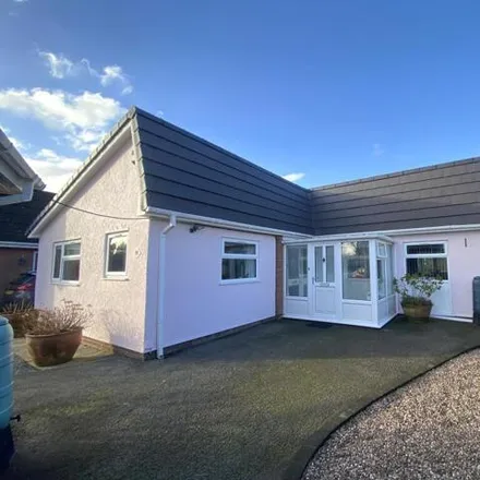 Buy this 3 bed house on The Homestead in Wrexham, LL14 4HQ