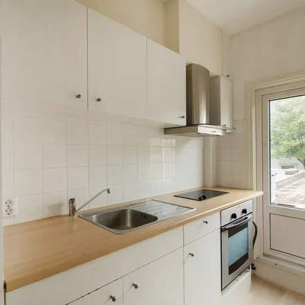 Image 3 - Isola Sardegna, Keizerstraat 18, 2584 BJ The Hague, Netherlands - Apartment for rent