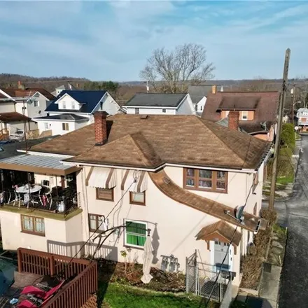 Buy this studio house on 539 Crawford Avenue in Brownsville, PA 15417