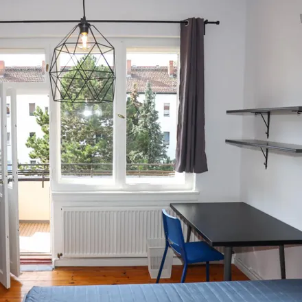 Rent this 3 bed room on Treseburger Ufer 44 in 12347 Berlin, Germany