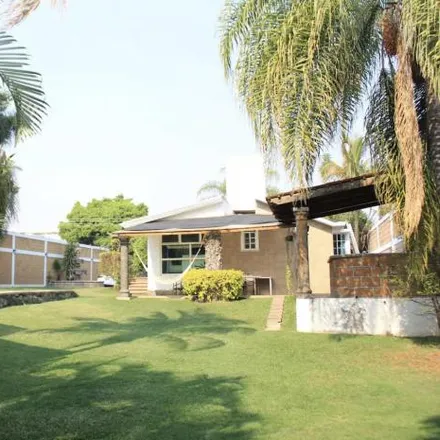Buy this 5 bed house on Calle Jacarandas in 62738 Oaxtepec, MOR