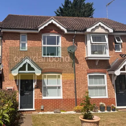 Rent this 2 bed townhouse on Bressingham Gardens in Wootton, NN4 0XS