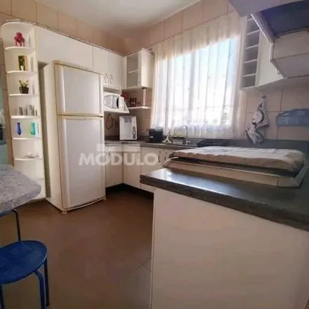 Rent this 3 bed apartment on Rua da Carioca in Patrimônio, Uberlândia - MG