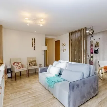 Buy this 2 bed apartment on Rua Abílio Peixoto 252 in Cabral, Curitiba - PR