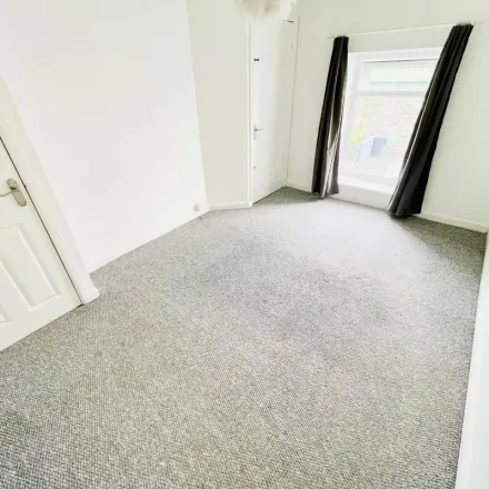 Image 4 - Gilfach-Cynon, Merthyr Tydfil, CF47 0SP, United Kingdom - Apartment for rent