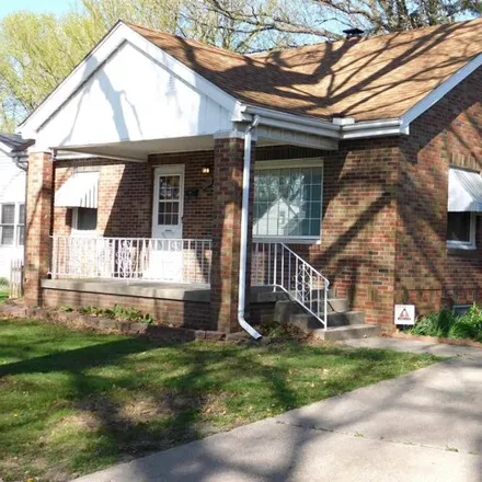 Buy this 3 bed house on 2136 North 20th Street in Springfield, IL 62702
