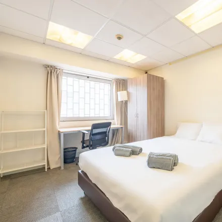 Rent this 9 bed room on Continente in Rua Almirante Barroso, 1000-012 Lisbon