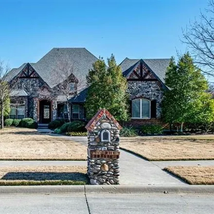 Image 2 - 1027 Falcon Creek Drive, Kennedale, Tarrant County, TX 76060, USA - House for sale
