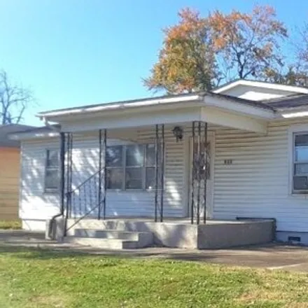 Buy this 3 bed house on 708 South Vann Street in Pryor Creek, OK 74361