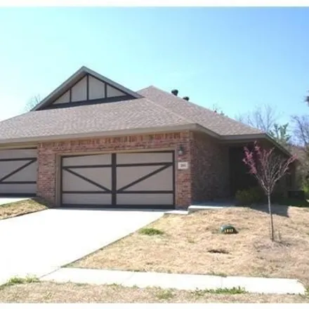Rent this 3 bed house on 195 South Pinyon Point in Fayetteville, AR 72701