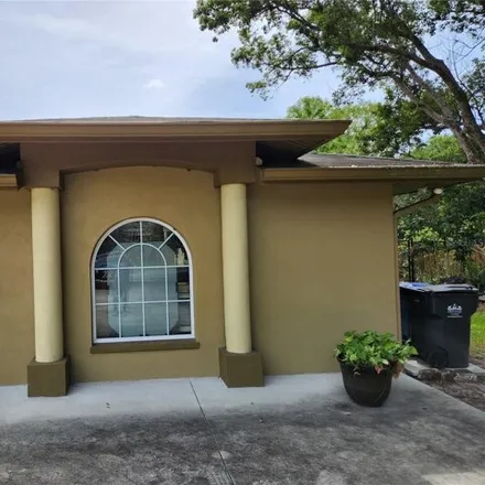 Rent this 5 bed house on 17607 Simmons Road in Lutz, FL 33548
