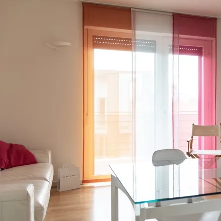 Rent this 2 bed apartment on Via Giacinto Bruzzesi 39 in 20146 Milan MI, Italy