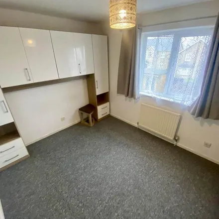 Rent this 2 bed apartment on Y Waun Fach in Morriston, SA6 6EY