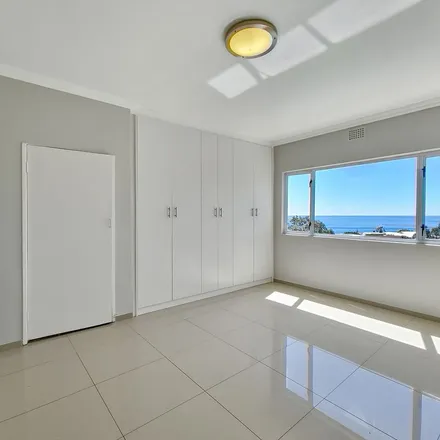 Image 8 - 19 Geneva Drive, Camps Bay, Cape Town, 8005, South Africa - Apartment for rent