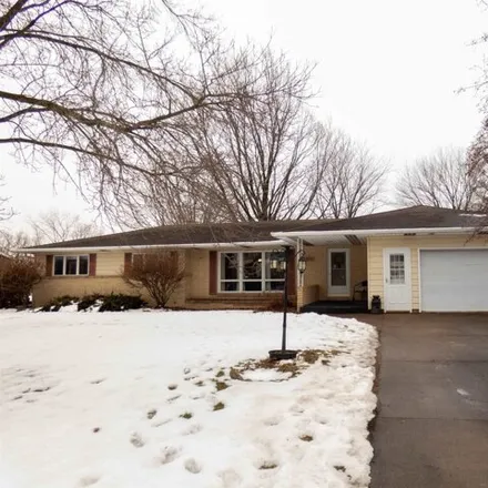 Buy this 4 bed house on 456 Wildwood Court in Marshfield, WI 54449