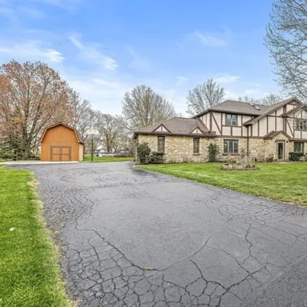 Image 2 - 10399 Spring Creek Court, Avon, IN 46123, USA - House for sale