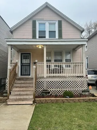 Buy this 5 bed house on 52 West 107th Street in Chicago, IL 60655