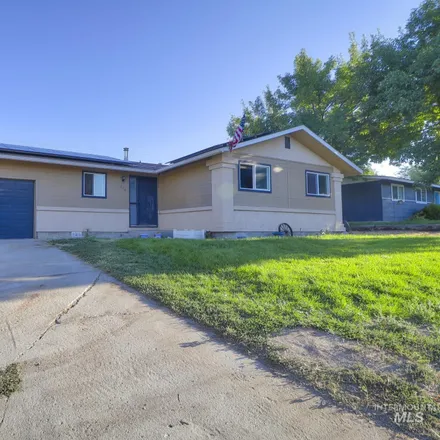 Buy this 3 bed house on 130 East Morris Court in Kuna, ID 83634