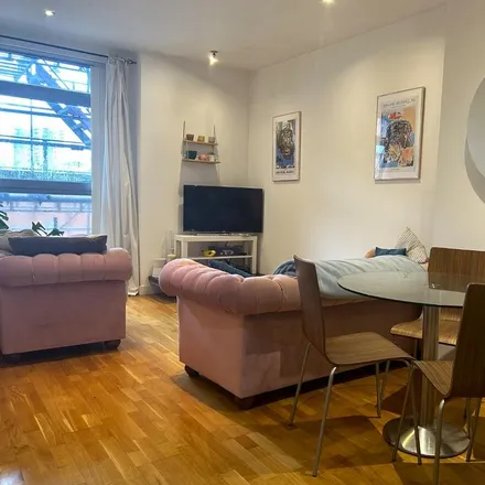 Rent this 2 bed house on Roberts Wharf in Leeds, LS9 8DT