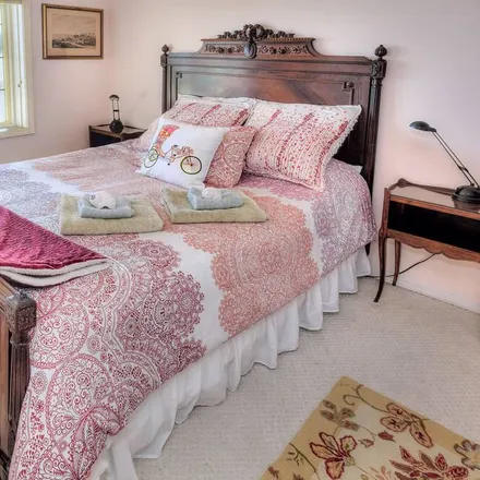Rent this 1 bed house on Bainbridge Island in WA, 98110