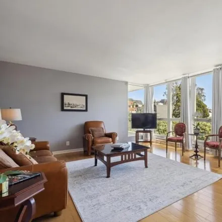 Image 8 - Green Hill Tower, 1070 Green Street, San Francisco, CA 90214, USA - Condo for sale