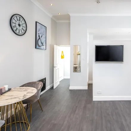 Image 3 - London, W14 8AS, United Kingdom - Apartment for rent