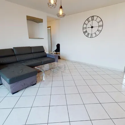 Rent this 3 bed apartment on 82 Avenue Viviani in Résidence Les Vélins, 69200 Vénissieux