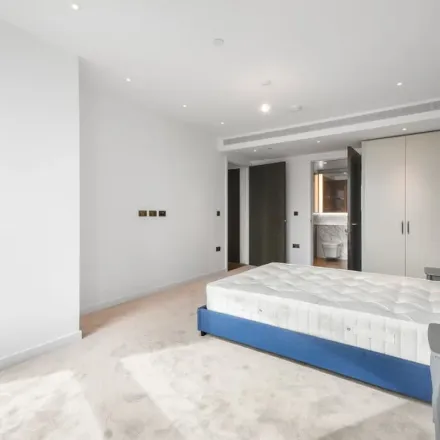 Image 1 - Carnation Way, Nine Elms, London, SW8 2FL, United Kingdom - Apartment for rent