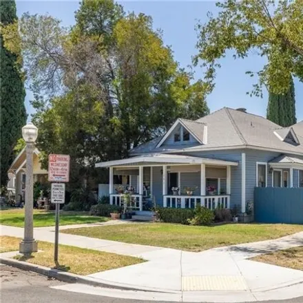 Rent this 2 bed house on 151 North Lincoln Avenue in Fullerton, CA 92831
