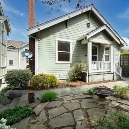 Buy this studio house on 3948 South Brandon Street in Seattle, WA 98118