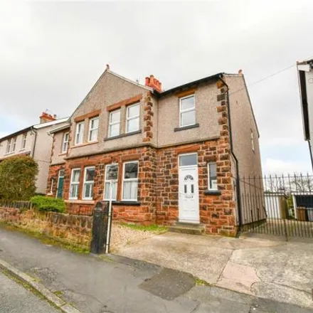 Buy this 3 bed duplex on Tower Road South in Heswall, CH60 7SZ