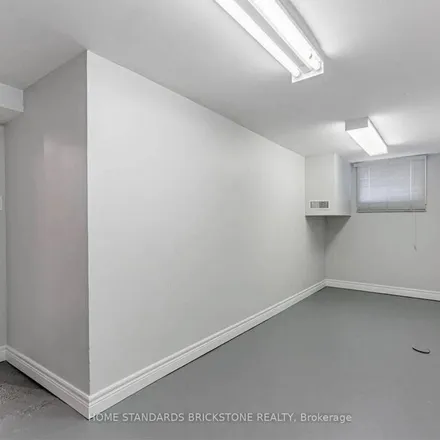 Image 8 - 27 Lonborough Avenue, Toronto, ON M6M 1Y3, Canada - Apartment for rent