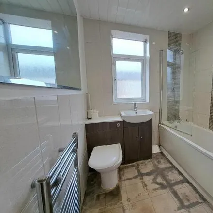 Image 7 - Sidmouth Street, Audenshaw, M34 5WH, United Kingdom - Townhouse for sale