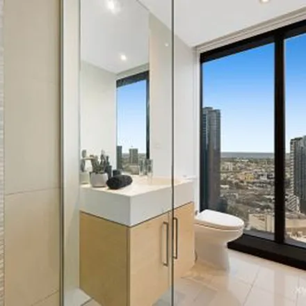 Image 9 - Prima Pearl Tower, Queens Bridge Street, Southbank VIC 3006, Australia - Apartment for rent