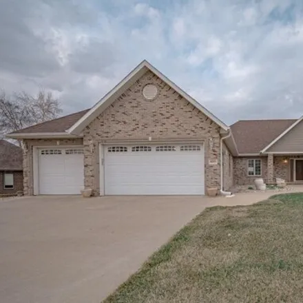 Buy this 4 bed house on 6701 Cantebury Court in Sioux City, IA 51106