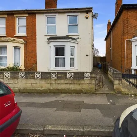 Buy this 3 bed duplex on Slaney Street in Gloucester, GL1 4TH
