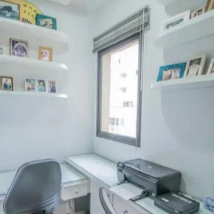 Buy this 3 bed apartment on Rua Engenheiro Jorge Oliva in Jabaquara, São Paulo - SP