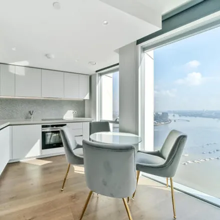 Buy this 1 bed apartment on No.5 Upper Riverside in Silvertown Tunnel, London