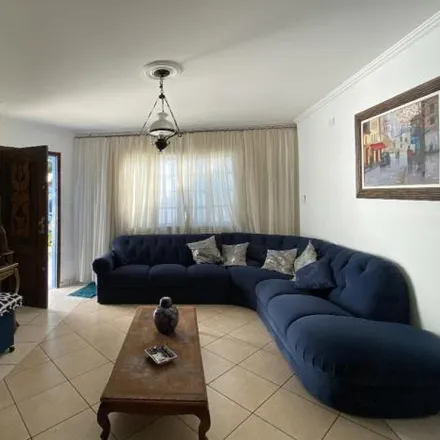 Rent this 4 bed house on Rua Domingos Metidieri in Jardim Wanel Ville III, Sorocaba - SP