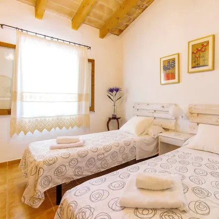 Rent this 2 bed house on Campanet (Campanet) in Plaça Major, 07310 Campanet