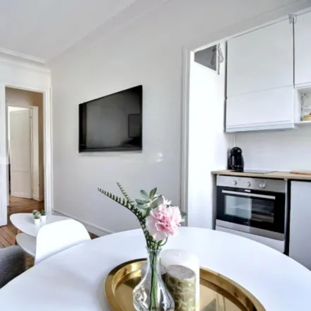 Image 8 - 11 Villa Compoint, 75017 Paris, France - Apartment for rent