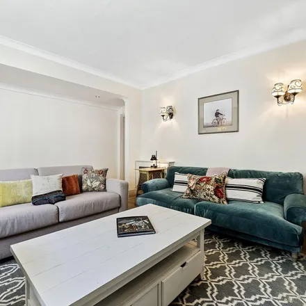 Rent this 1 bed apartment on 39 Kildare Terrace in London, W2 5JS
