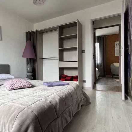 Rent this 3 bed house on 71370 Saint-Étienne-en-Bresse