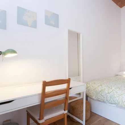 Rent this 2 bed apartment on Carrer del Comte d'Urgell in 131, 08036 Barcelona