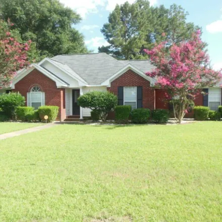 Rent this 3 bed house on 678 Mill Creek Circle in Dothan, AL 36305