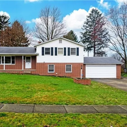 Buy this 4 bed house on 549 Center in Orrville, OH 44667